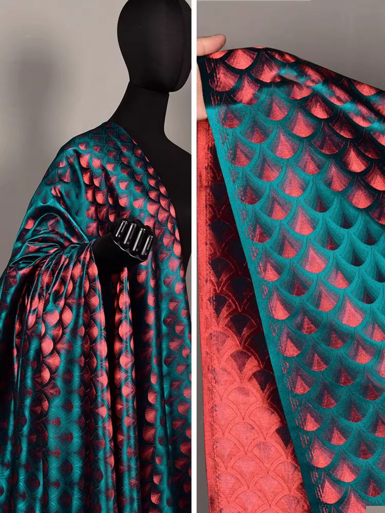 Crystal Mesh Fabric - Pfauengrüner gewebter Brokatstoff mit Farbverlauf, Wellenmuster,